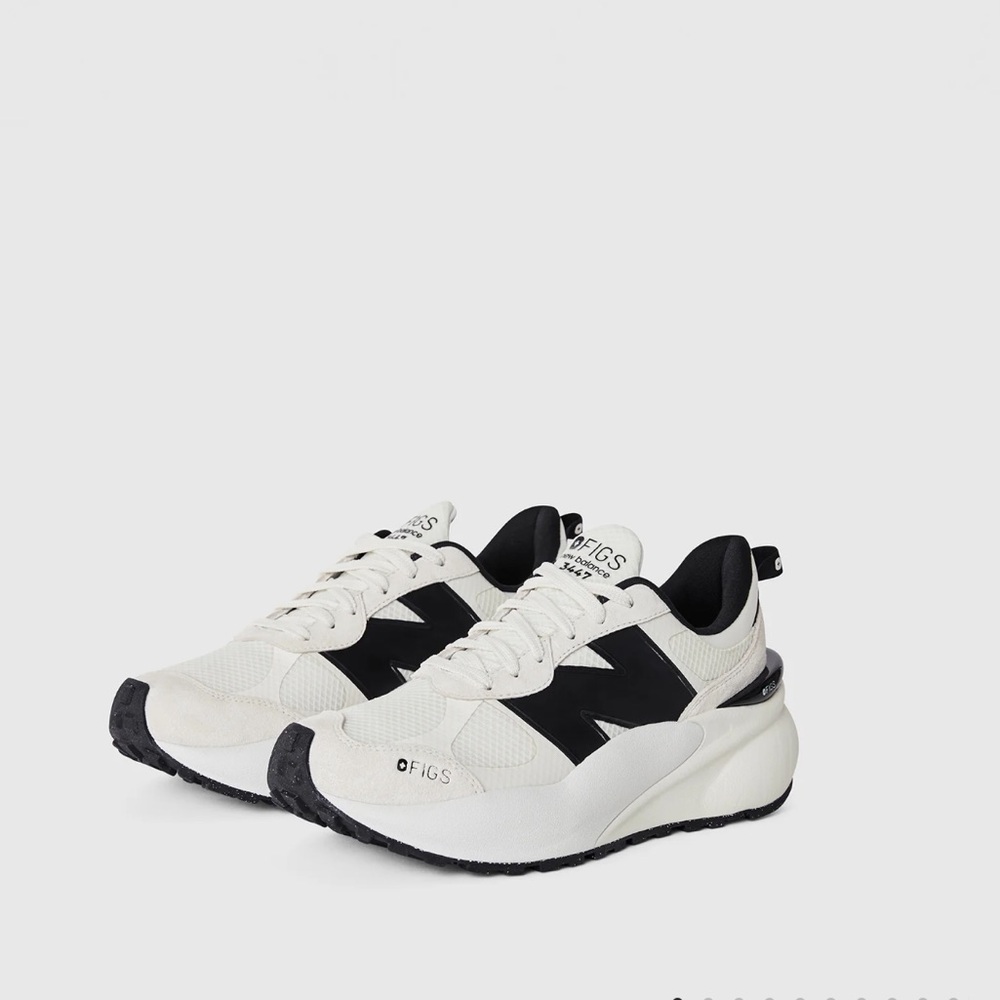 Figs New Balance 3447 in Cream